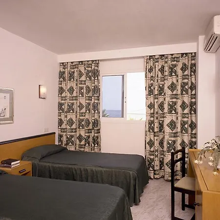 Ses Roquetes Apartment